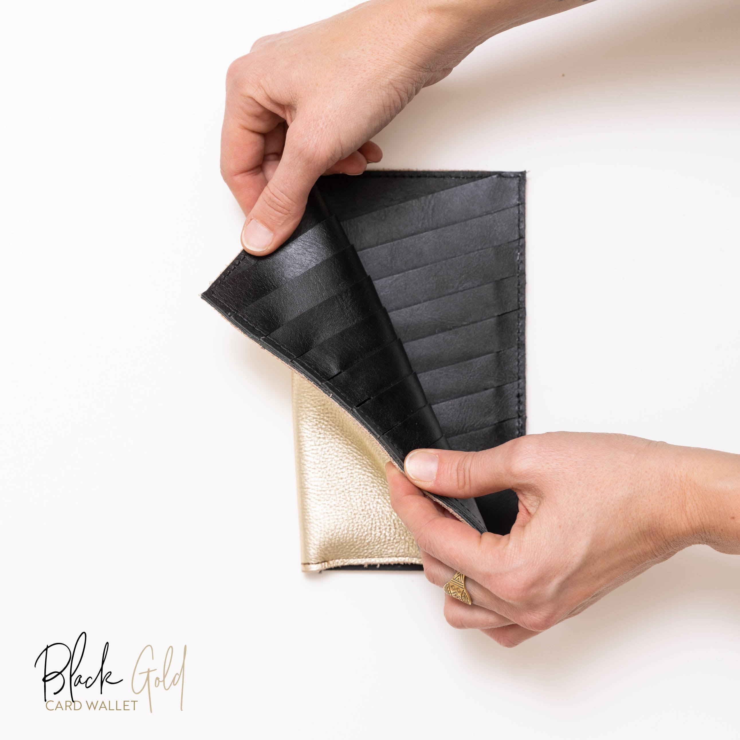 AMiGAS Card Wallet Black Gold